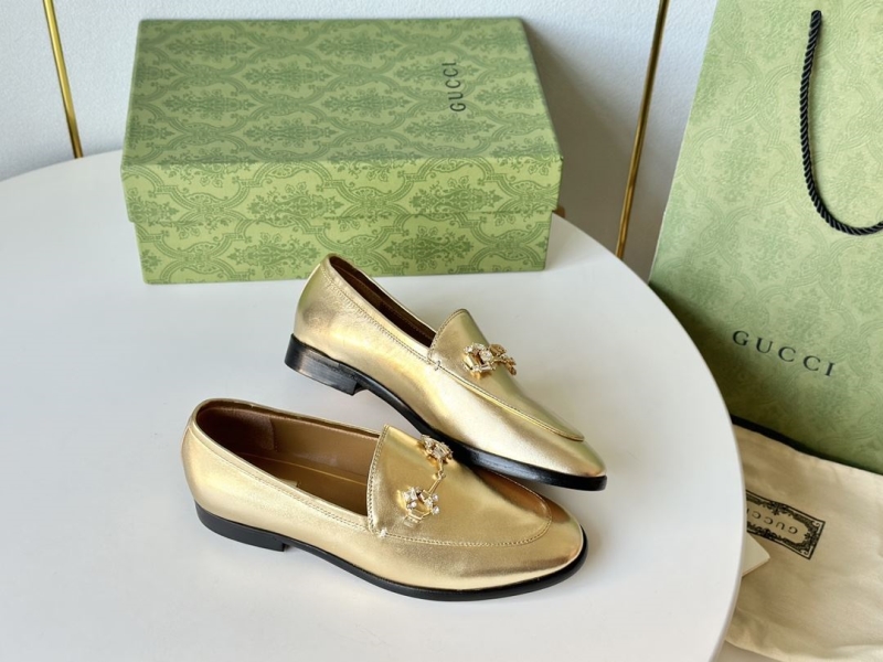 Gucci Flat Shoes